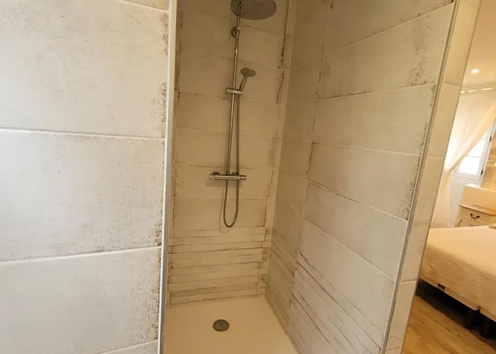 D'hotes Domaine De Feneyrol Отель типа 