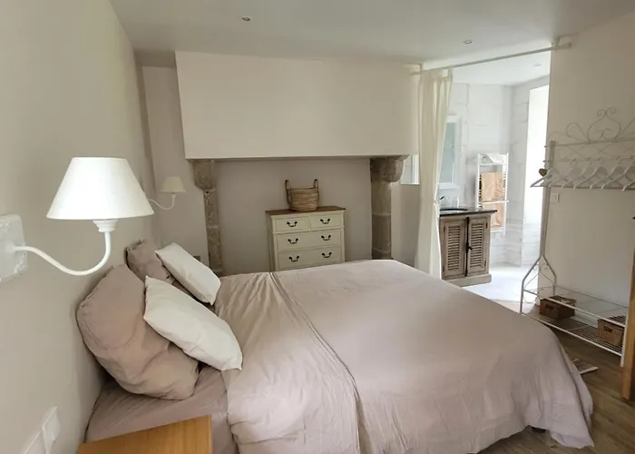 D'hotes Domaine De Feneyrol 3*